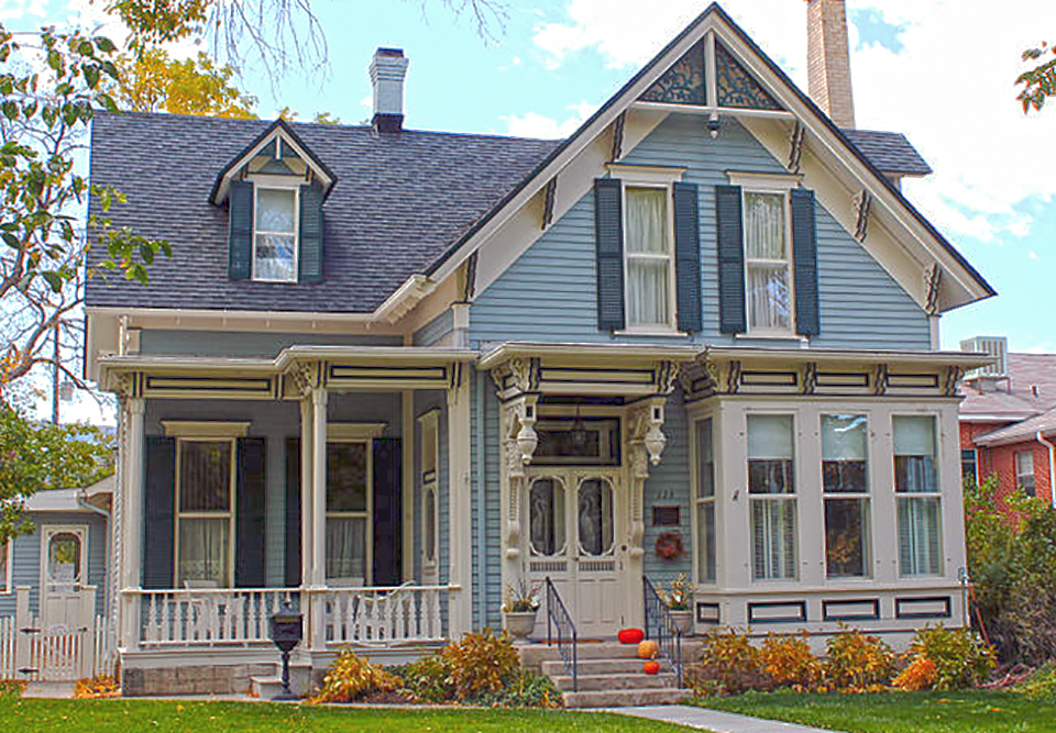 Garret and Julia Gray Cottage