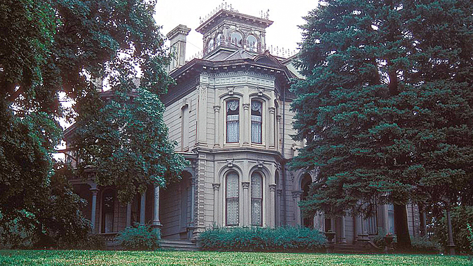 Robidoux Hill Historic District, Aam Schuster House